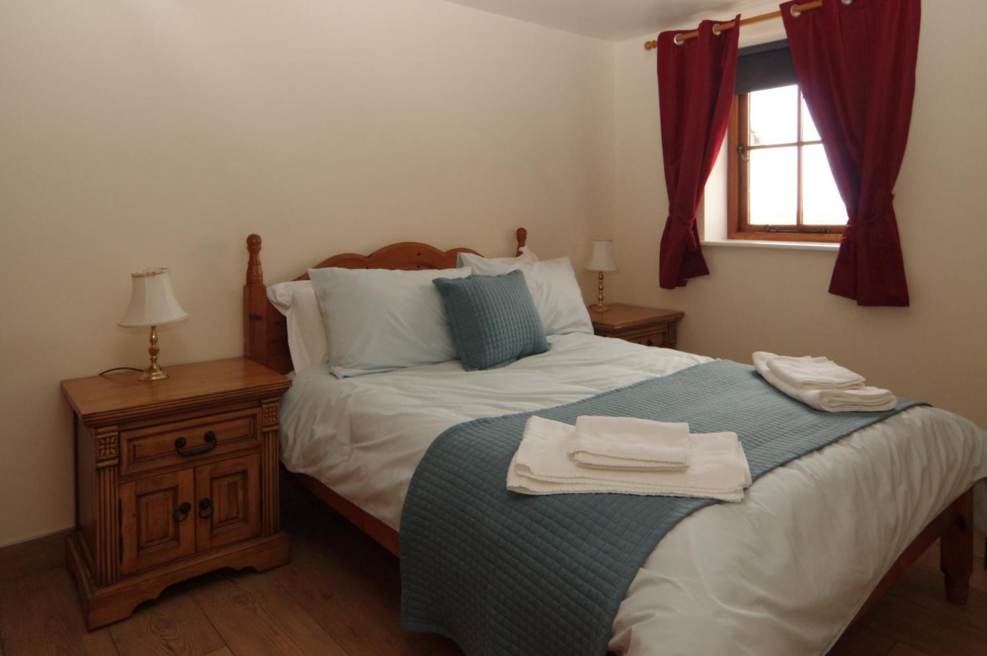 Parkfields Barns Self Catering Accommodation Бакингем Экстерьер фото