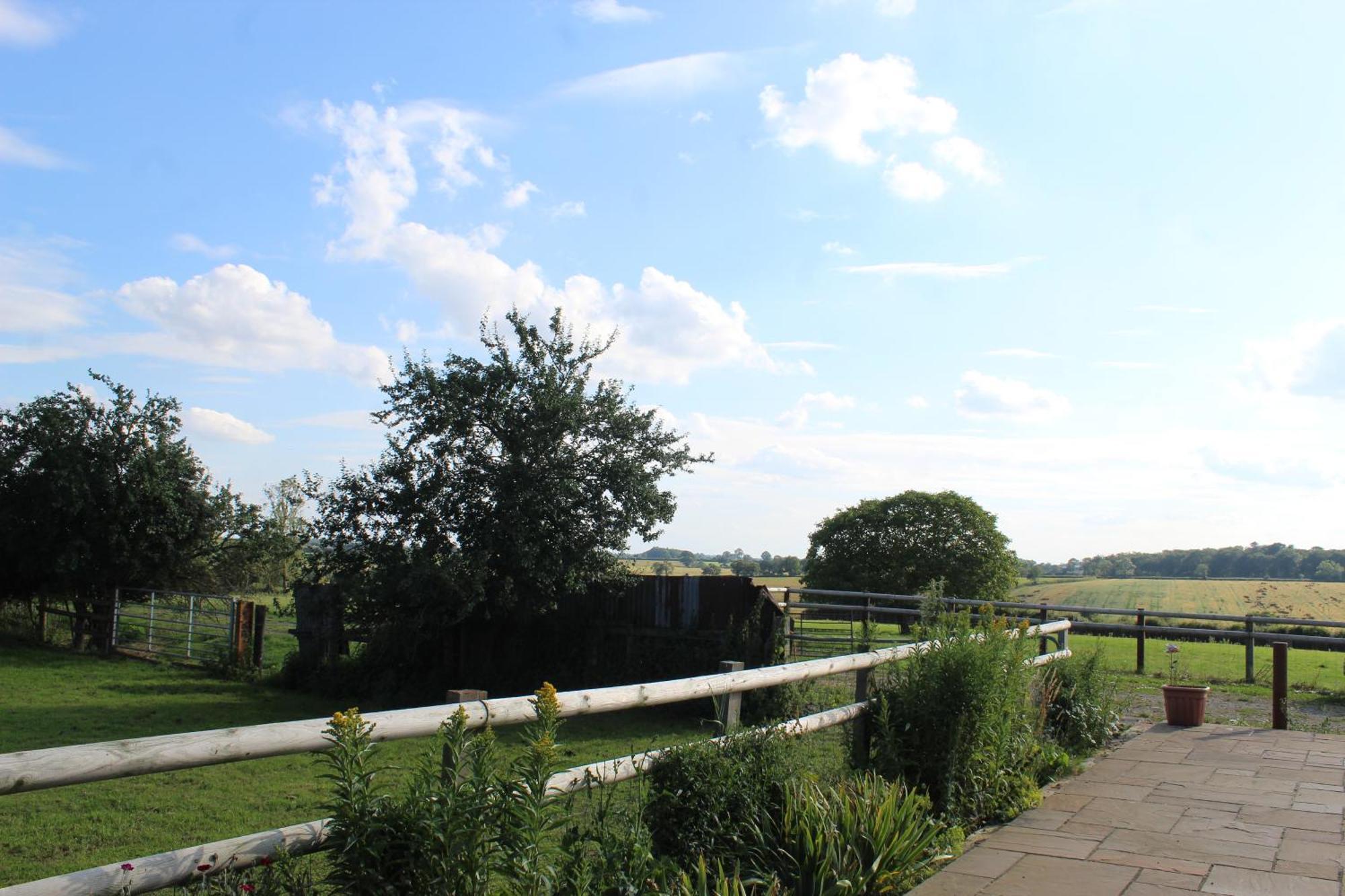 Parkfields Barns Self Catering Accommodation Бакингем Экстерьер фото