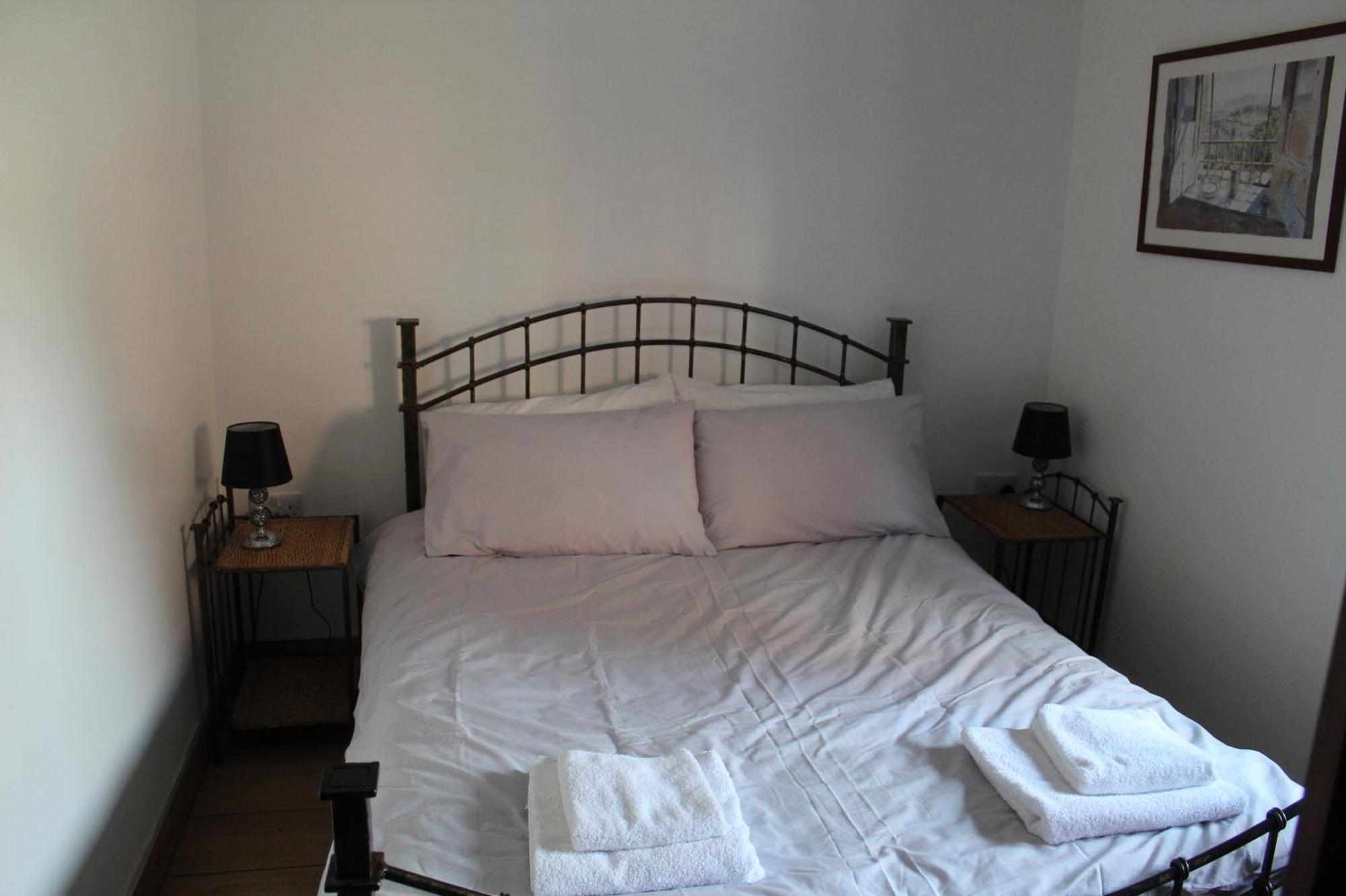 Parkfields Barns Self Catering Accommodation Бакингем Экстерьер фото