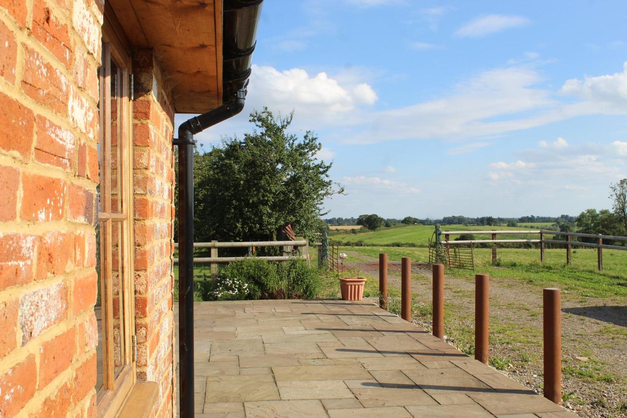 Parkfields Barns Self Catering Accommodation Бакингем Экстерьер фото
